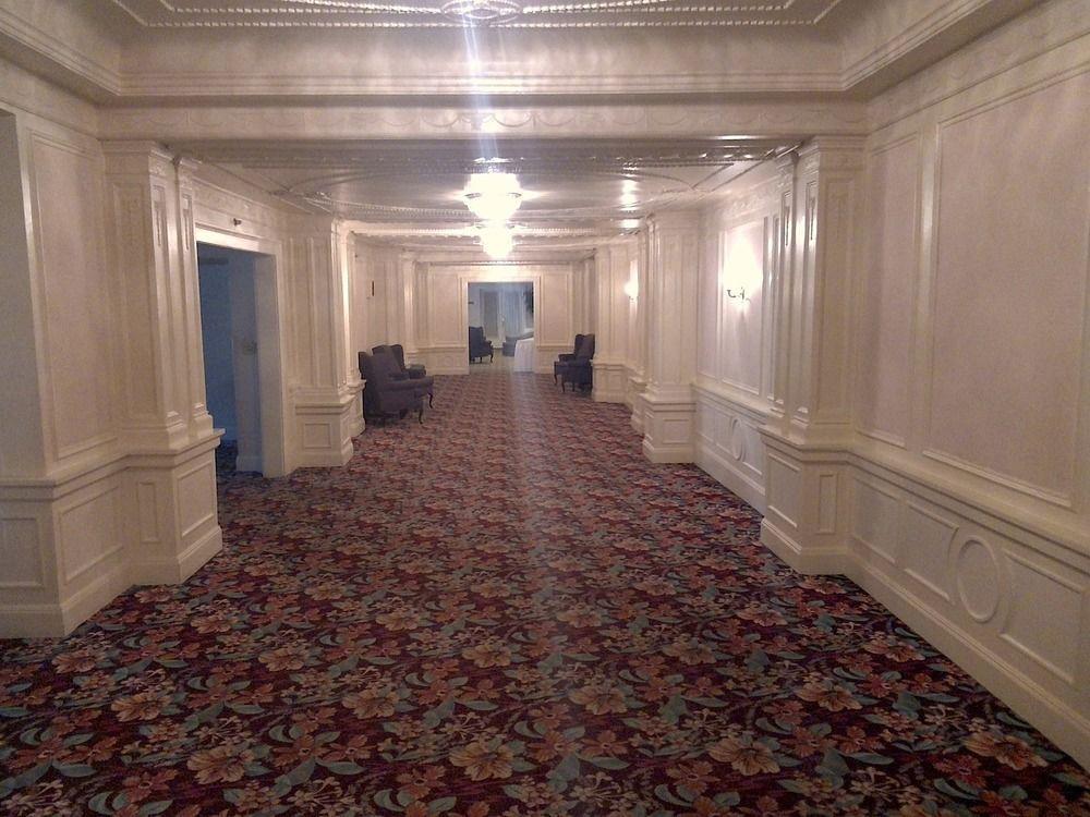 Hotel Retlaw, Trademark Collection By Wyndham Фон-дю-Лак Экстерьер фото