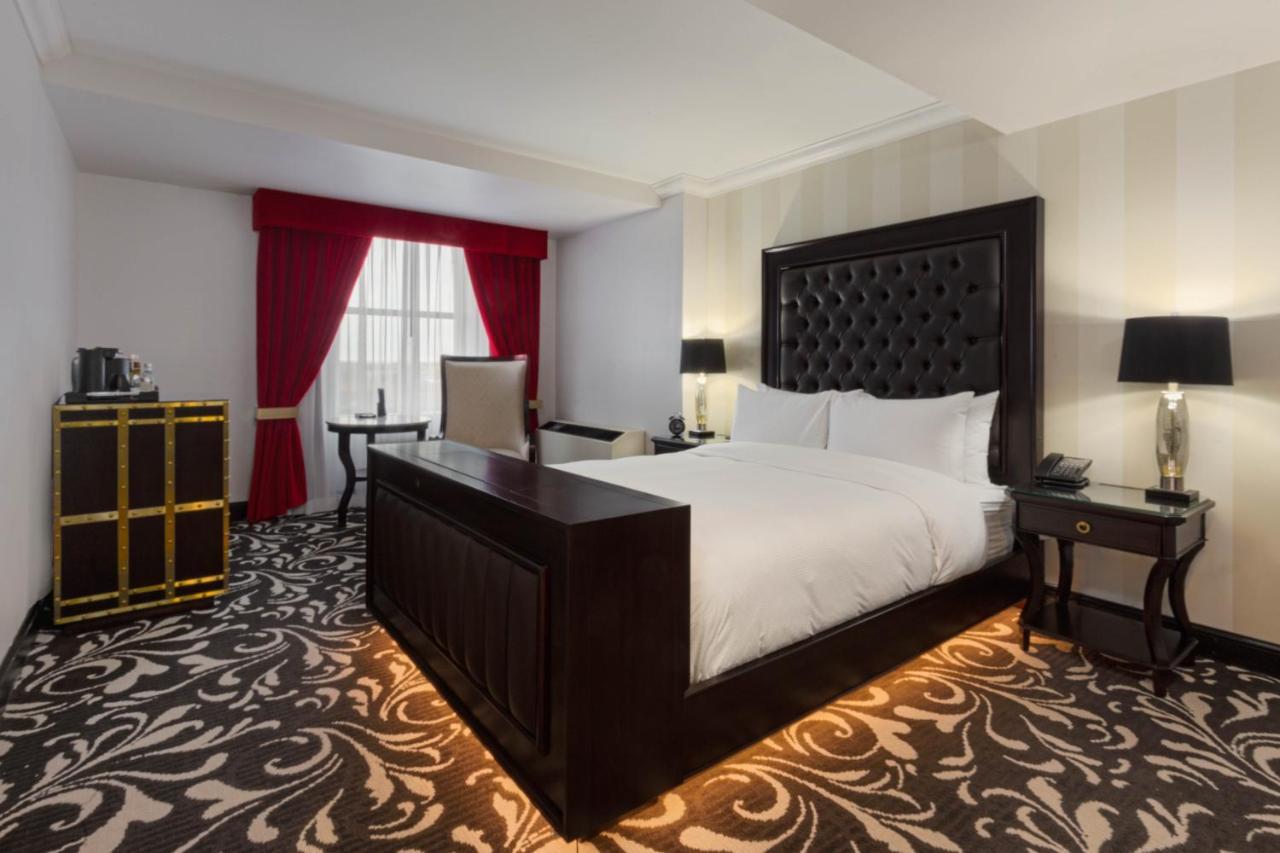 Hotel Retlaw, Trademark Collection By Wyndham Фон-дю-Лак Экстерьер фото
