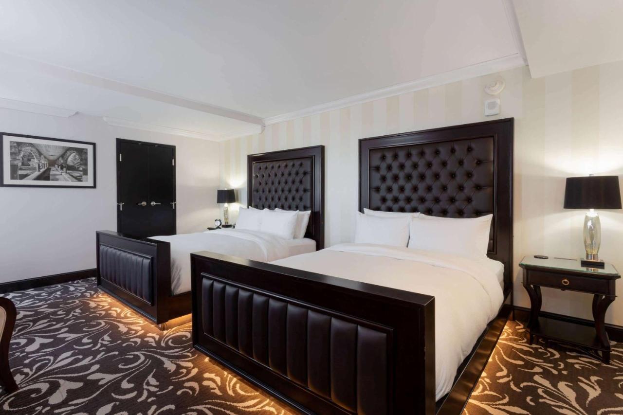 Hotel Retlaw, Trademark Collection By Wyndham Фон-дю-Лак Экстерьер фото